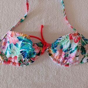 VENUS Tropical Floral Bikini Top